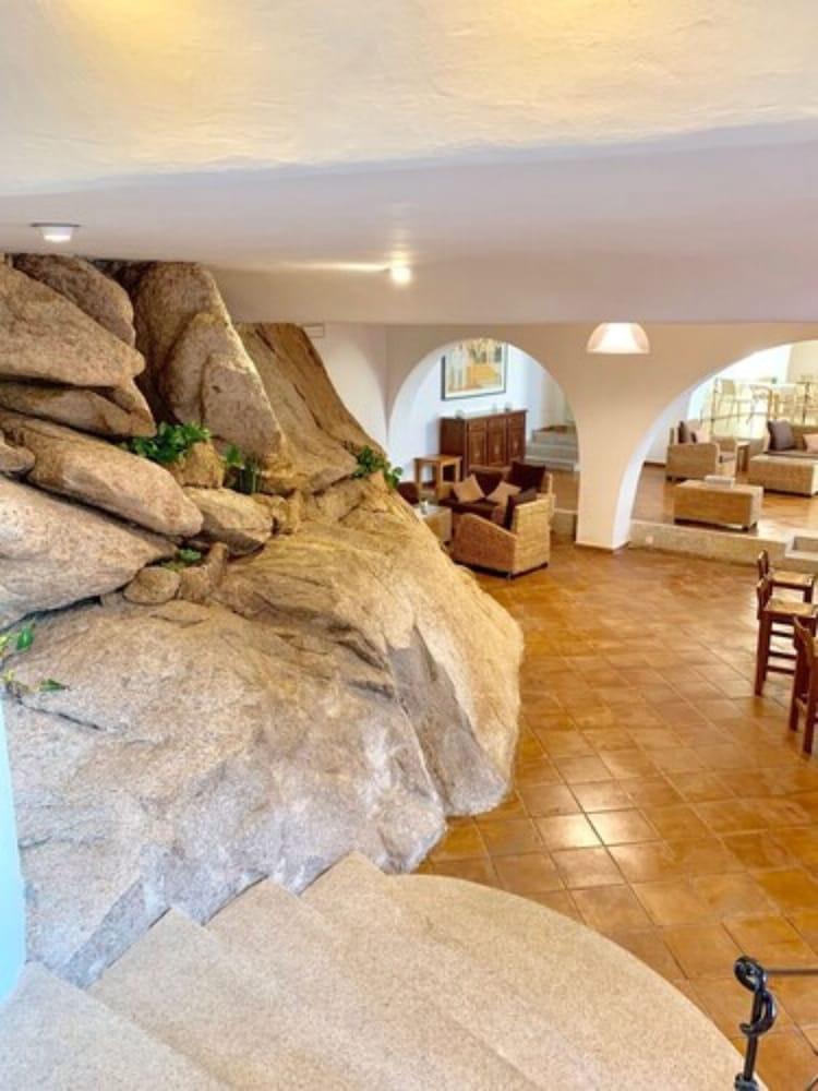 Green Park Hotel Capriccioli  Екстериор снимка